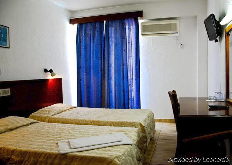 ลาร์โค โฮเต็ล Hotel ลาร์นาคา ภายนอก รูปภาพ