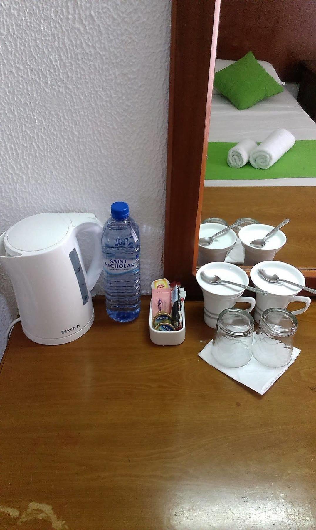 ลาร์โค โฮเต็ล Hotel ลาร์นาคา ภายนอก รูปภาพ